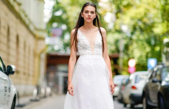 9 Modern Wedding Dresses For the Contemporary Bride