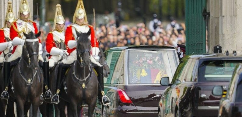 Australia news LIVE: Queen Elizabeth II farewelled in historic procession; masks scrapped on public transport in NSW, SA