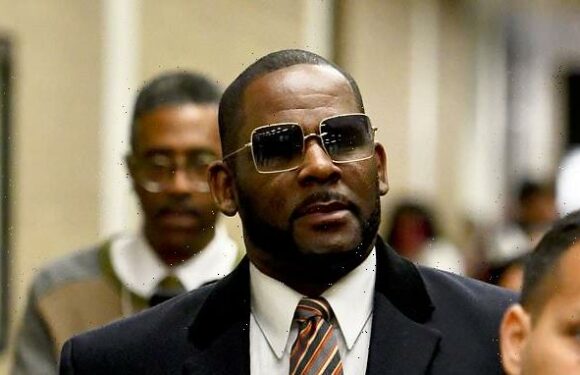 BREAKING NEWS: Chicago jury convicts R. Kelly of child pornography
