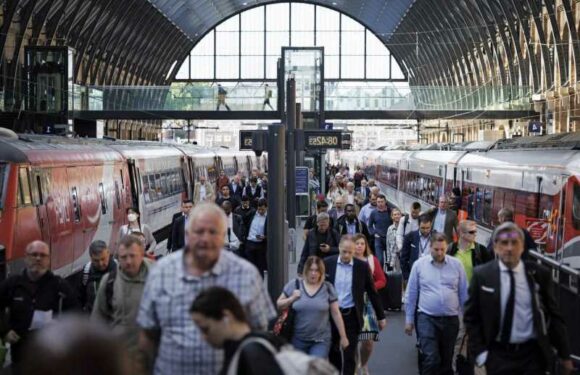 Bank holiday warning for workers taking day off for Queen’s funeral | The Sun