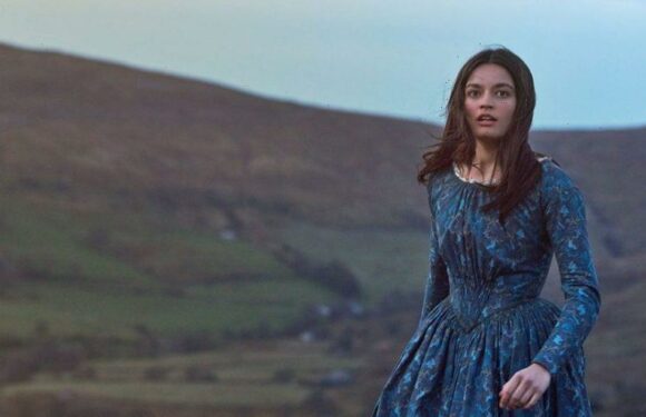 Emily Review: Emma Mackey Breaks Out as the Strangest Brontë in Frances OConnors Lovely Debut