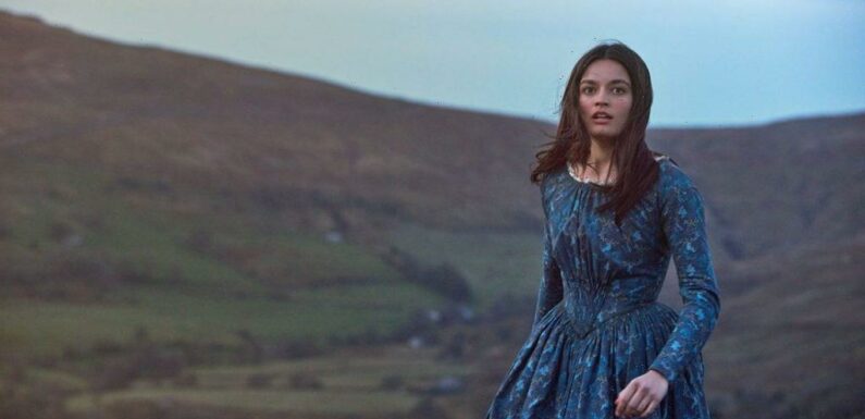 Emily Review: Emma Mackey Breaks Out as the Strangest Brontë in Frances OConnors Lovely Debut