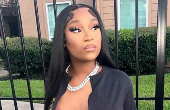 Erica Banks Doesn't Allow Skinny Bad Dressed Women with Her in the Club