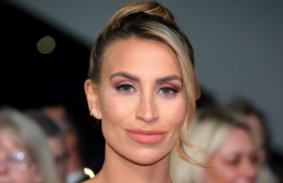Ferne McCann forced to turn OFF Instagram comments after cruel trolls slam her in row over Sam Faiers voice note | The Sun