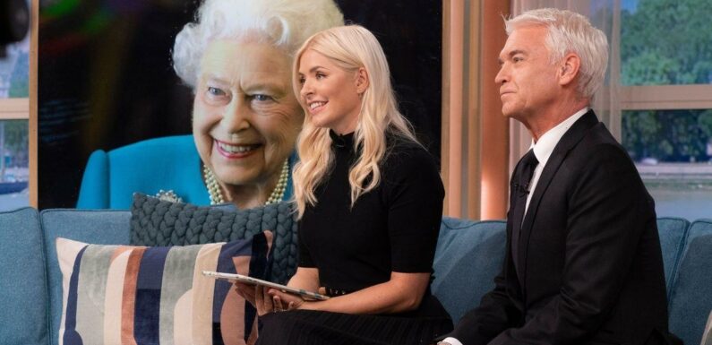 Holly Willoughby told kids to write letters to Queen to ‘process their grief’