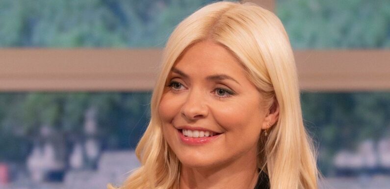 Holly Willoughby ‘will not quit’ This Morning amid Queen queue jumping scandal