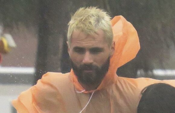 Hurricane Ian: Voices of fear, hope as storm lashes Florida