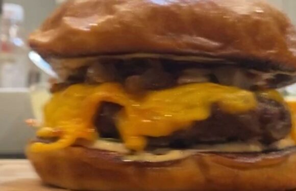 I can make the best burger ever in the Air Fryer – there’s one little addition which makes all the difference | The Sun