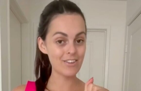 I have big boobs & found a super flattering swimsuit for a fuller bust, it doesn't dig into your neck | The Sun