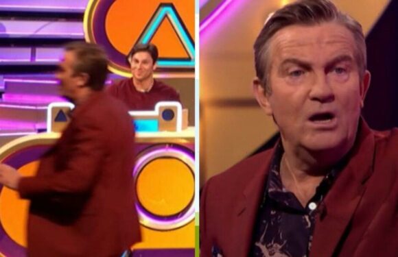 ‘I’m off’ Bradley Walsh jokingly ‘walks off’ Blankety Blank set as …