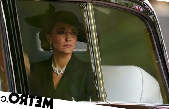 Kate Middleton pays tribute at the Queen's funeral with Four Row Pearl Choker