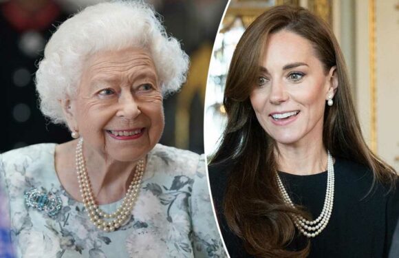 Kate Middleton wears Queen Elizabeth’s pearl necklace at palace reception