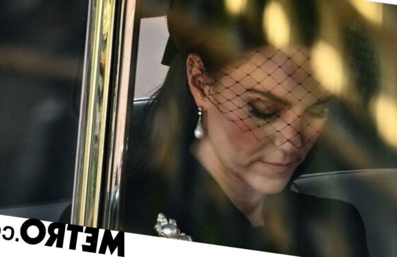 Kate Middleton wears the Queen's brooch and Princess Diana's earrings