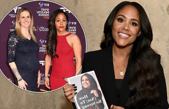 Lioness Alex Scott details her 'first love' with teammate Kelly Smith