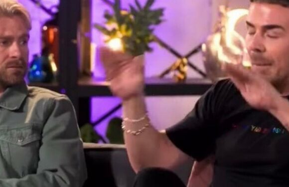 MAFS UKs Adrian likes tweets saying he ‘deserves a medal for dealing with Thomas’