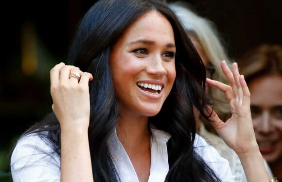 Meghan Markles chic leather belt is on sale at Zappos for just $59.99