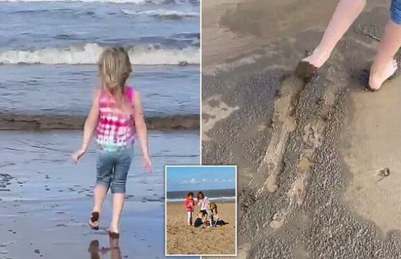 Mother claims children paddled through SEWAGE at Lincolnshire beach