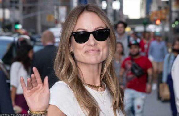 Olivia Wilde Dubs It Insane to Direct Dont Worry Darling in Bikini