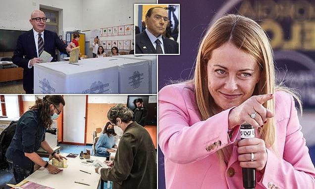 Polls in Italy CLOSE: Country braces for political earthquake