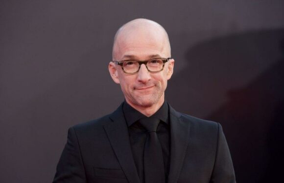 Project Artemis: Jim Rash Boards Greg Berlantis Space Race Pic For Apple