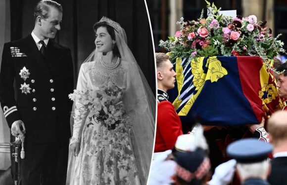 Queen Elizabeth II’s casket bouquet features flowers from her wedding
