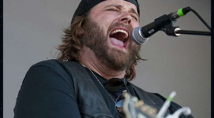 Randy Houser Share ‘Rub A Little Dirt On It’ From Upcoming Album