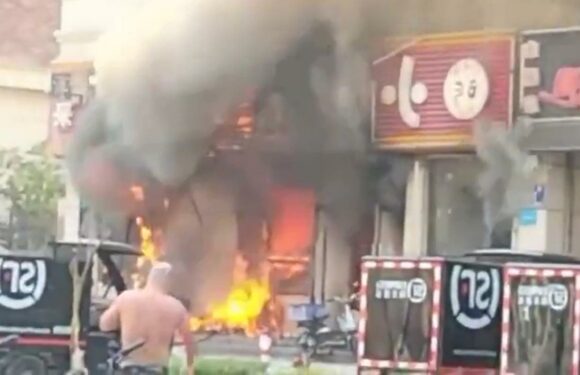 Restaurant fire leaves at least 17 dead as inferno rips through diner during lunchtime rush | The Sun