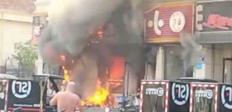 Restaurant fire leaves at least 17 dead as inferno rips through diner during lunchtime rush | The Sun