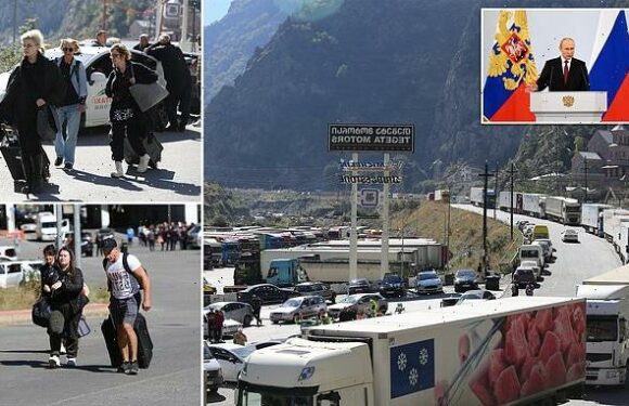 Russians continue to stream across the border into Georgia