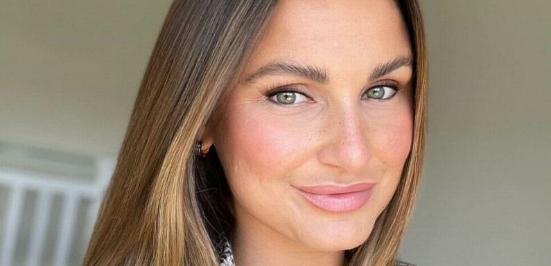 Samantha Faiers ignores voice note drama as she posts on her Instagram
