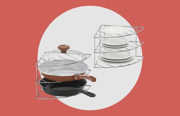 Shoppers Say This $24 Shelf Organizer Set for Any Type of Cookware Is the ‘Perfect Space Saver’ for Cluttered Kitchens