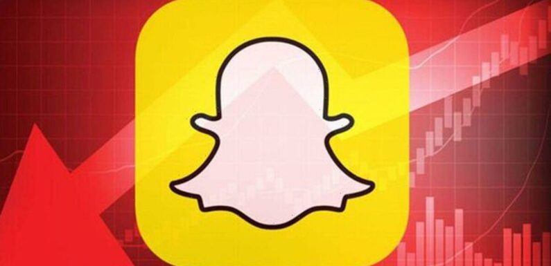 Snapchat DOWN: Thousands hit by glitch that stops snaps being sent