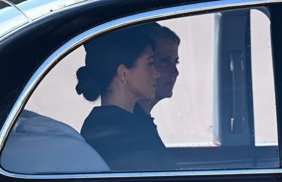 Solemn Kate and Meghan mourn for Queen