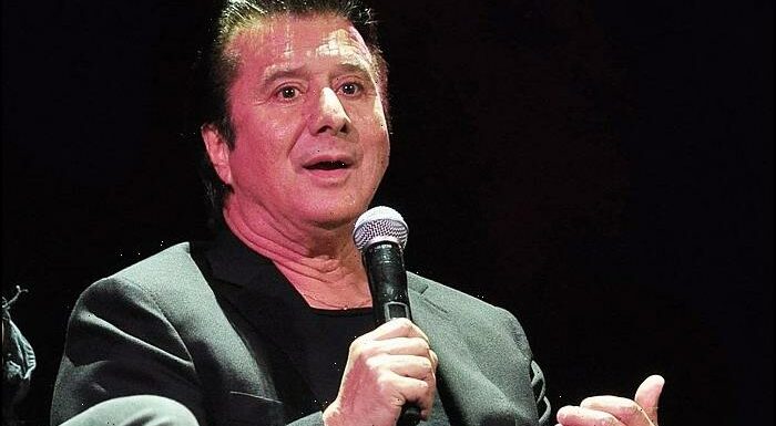Steve Perry Suing Former Journey Bandmates Over Song Trademarks