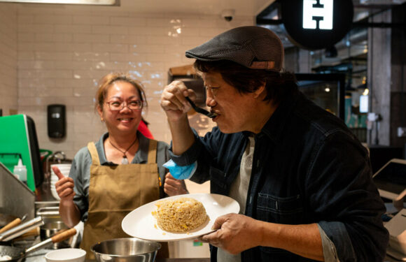 The Singaporean Hawker Market Comes to Midtown