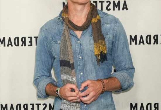 “Timothy Olyphant came out for a rare appearance this weekend” links