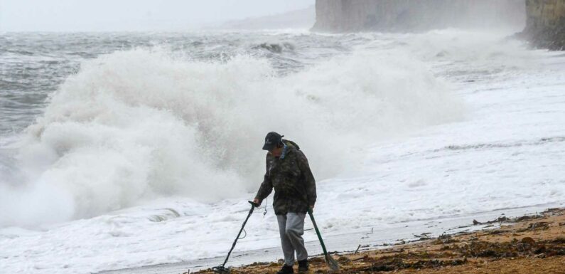 UK Weather: Brits to be lashed by 'SEVERE' 55mph gales this week as strong Atlantic jet stream brings heavy downpours | The Sun