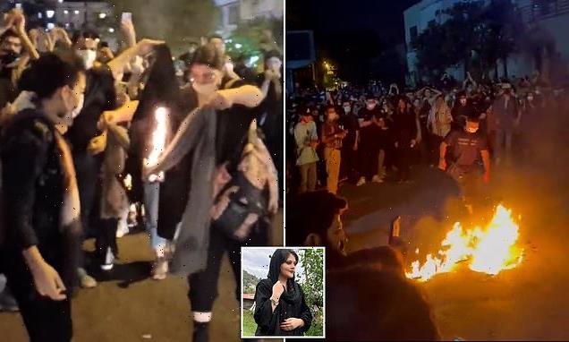 Women tear off hijabs after Iranian woman died because of veil protest