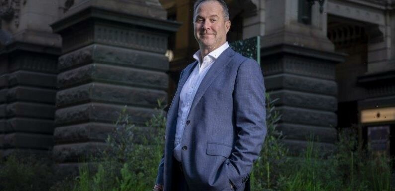 A confidential meeting and a council backflip: Why City of Melbourne CEO is leaving immediately