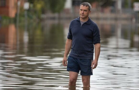 Australia news LIVE: Liz Truss resigns as British prime minister; ADF troops deployed to assist with Victoria, NSW floods