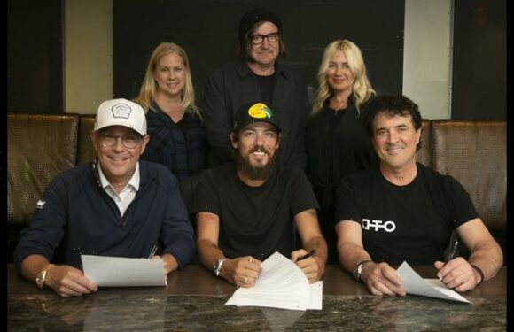 Chris Janson Signs With Big Machine Label Group