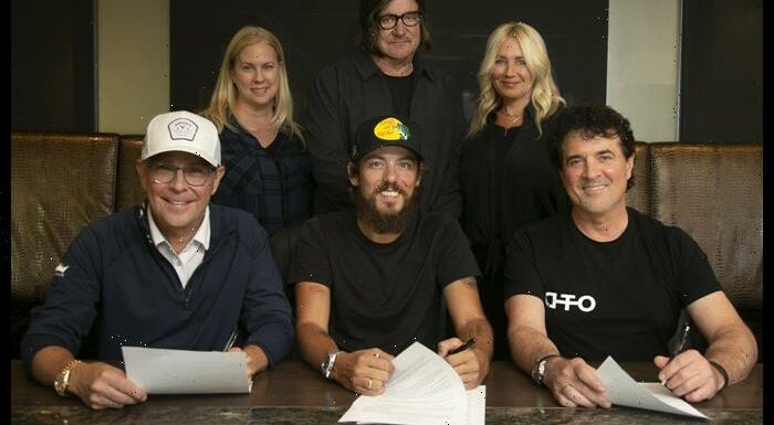 Chris Janson Signs With Big Machine Label Group