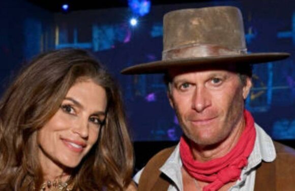 Cindy Crawford wows as saloon girl with husband as Kaia steals show