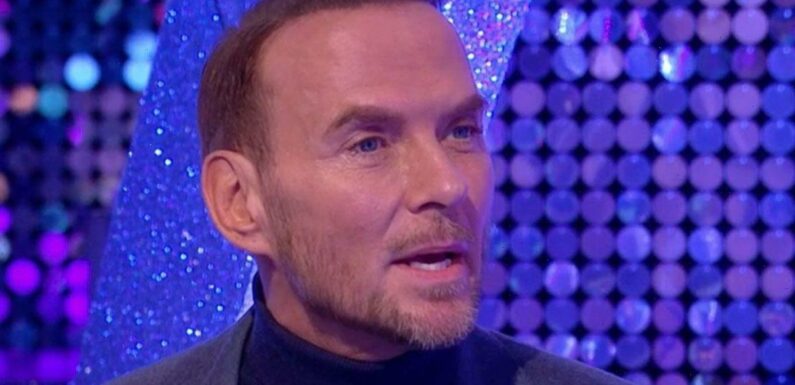 Dan Walker supports Strictlys Matt Goss in farewell Exit with class