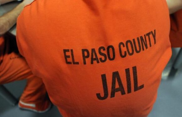 El Paso County jail’s medical provider failed to give inmate mental health care, lawsuit alleges