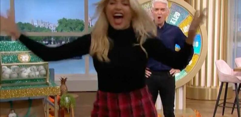 Holly Willoughby screams down the camera at This Morning viewer after Spin to Win fail | The Sun