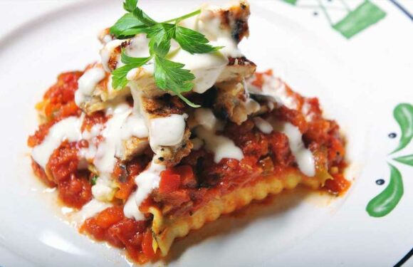 I’m an Olive Garden expert – the secret menu hacks every customer should know to jazz up your meal | The Sun