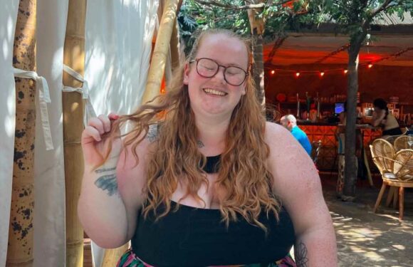 I’m plus-size & always ask for better chairs in restaurants as they cut into my thighs, people say I'm being hard work | The Sun