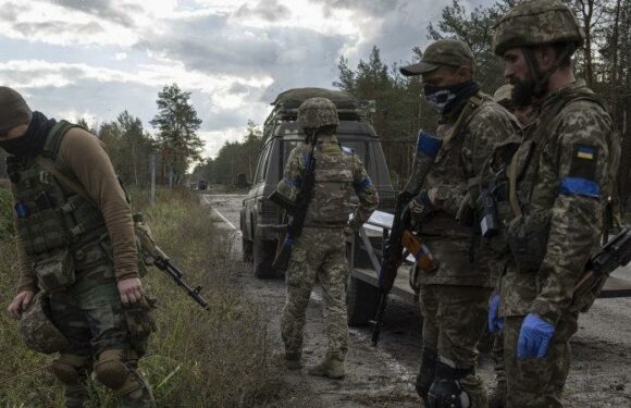 In Lyman, retreating Russians leave their comrades’ bodies behind