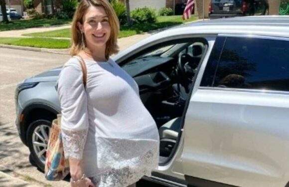 I'm a mum-of-7 after trying for '1 more' & having QUADS – we use 50 nappies a day & use a trick to tell them apart | The Sun